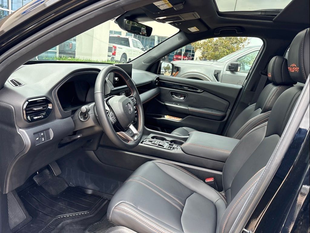 2025 Honda Pilot TrailSport  at Community Honda