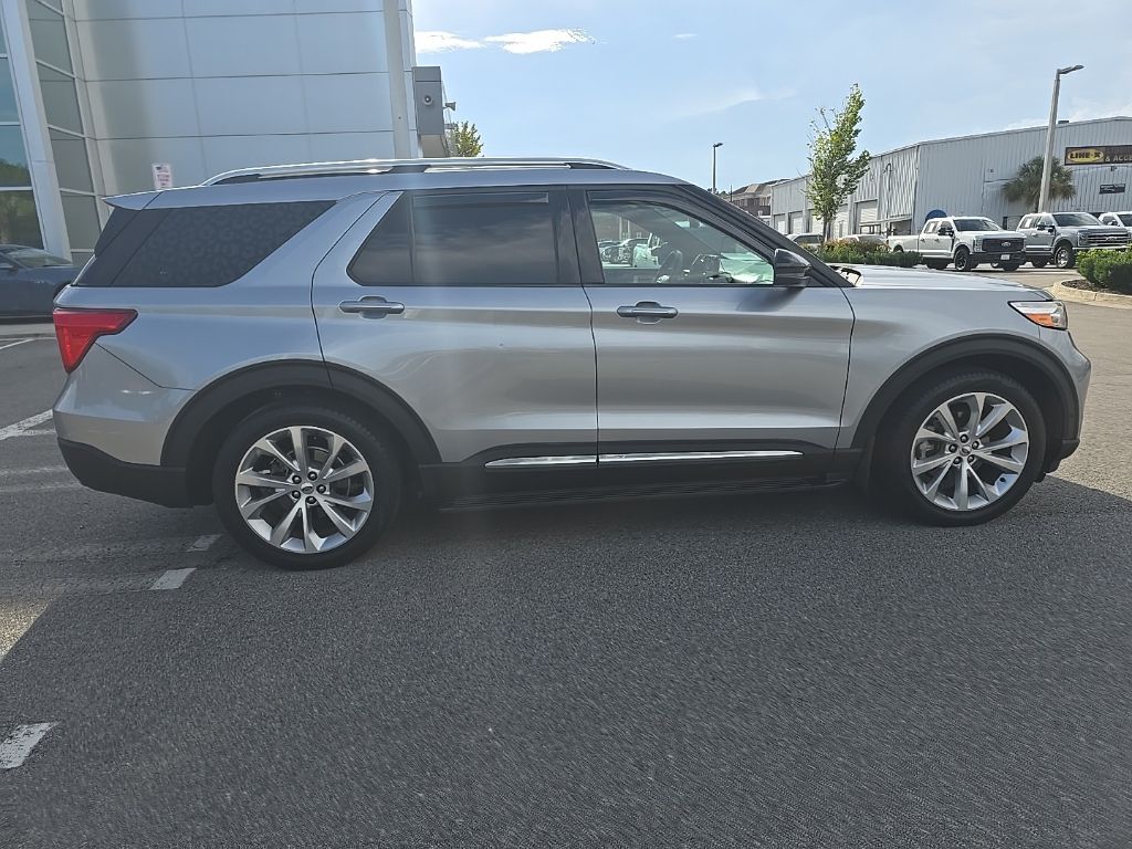 2022 Ford Explorer Platinum