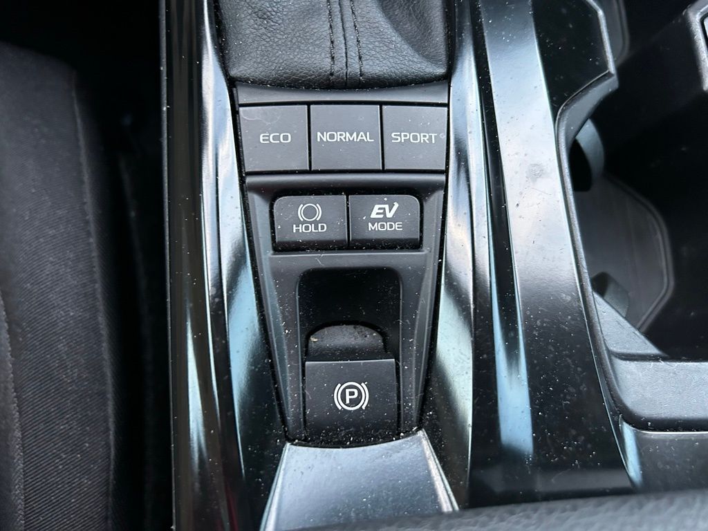 Thumbnail: 2025 Toyota Camry - 28