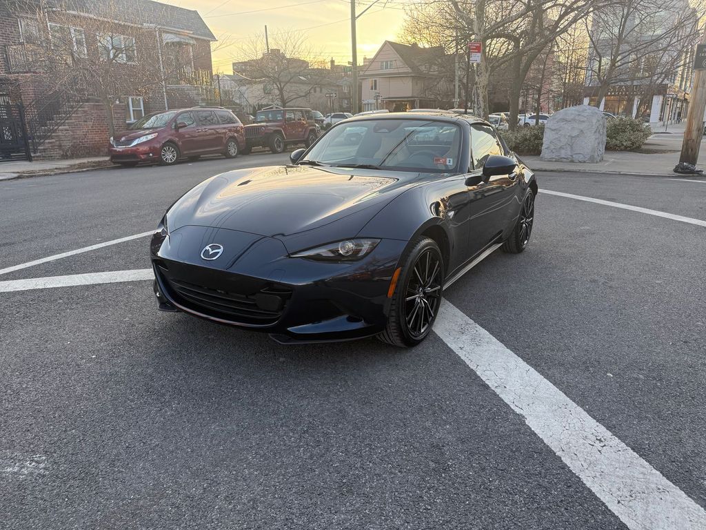 2025 Mazda MX-5 Miata RF Grand Touring RWD