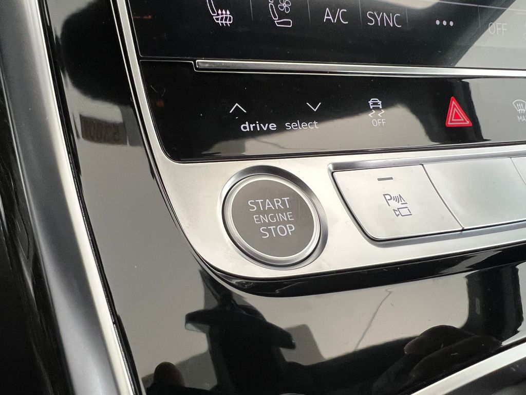 Thumbnail: 2025 Audi Q7 - 21