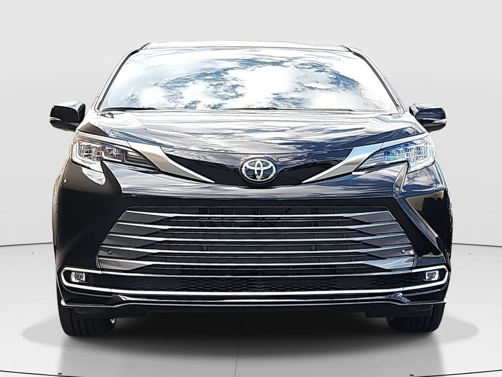 New 2026 Toyota Sienna Van