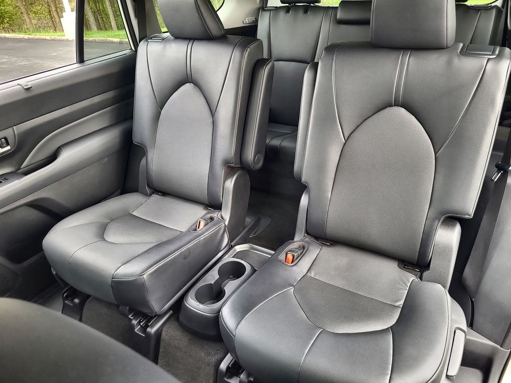 2024 Toyota Grand Highlander XLE 20
