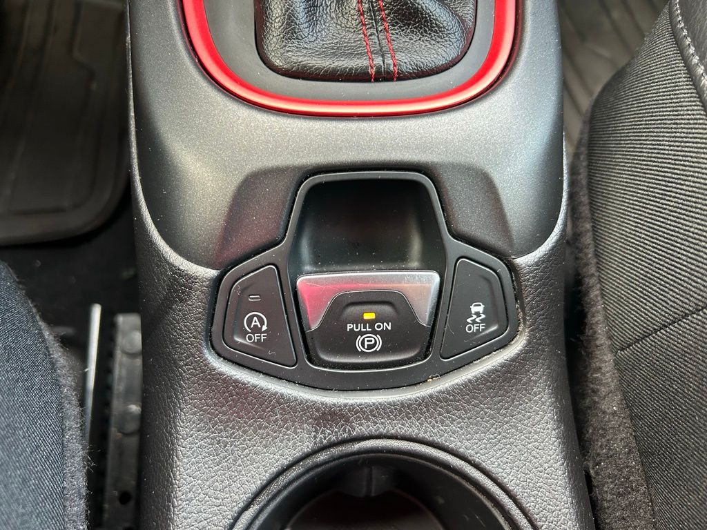 Thumbnail: 2019 Jeep Compass - 28