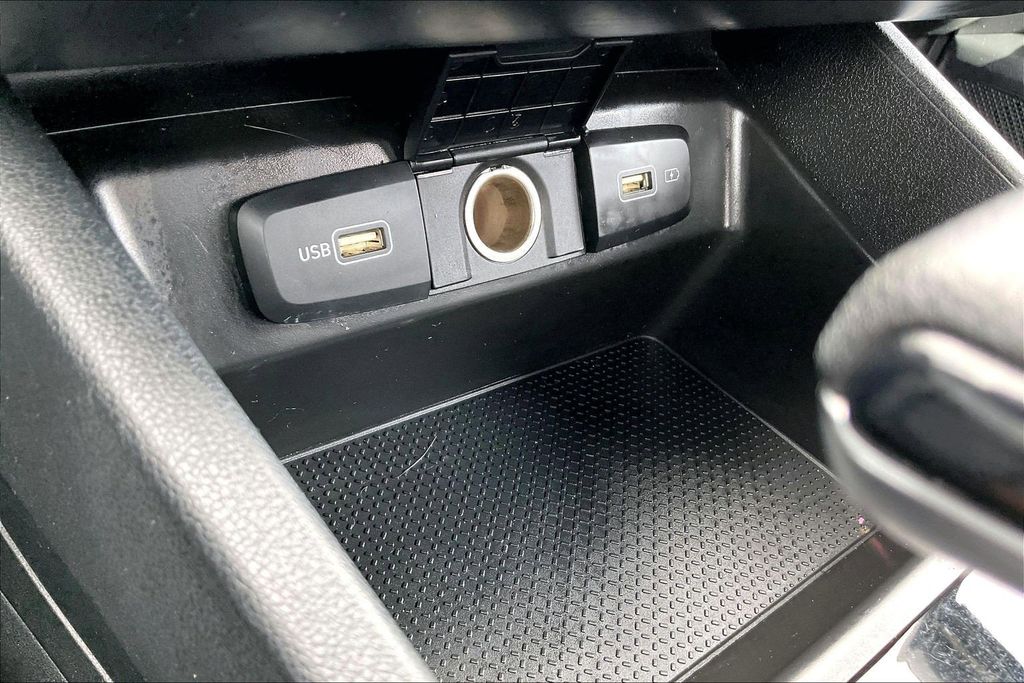 Used 2022 Hyundai Santa Cruz SEL 4D Crew Cab