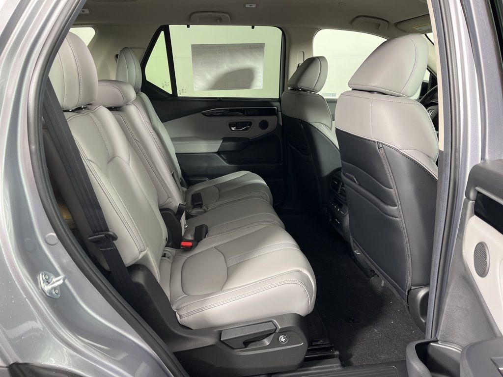 Thumbnail: 2025 Honda Pilot - 12