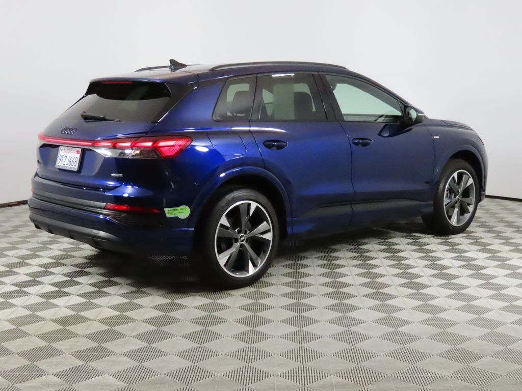 Thumbnail: 2023 Audi Q4 e-tron - 5