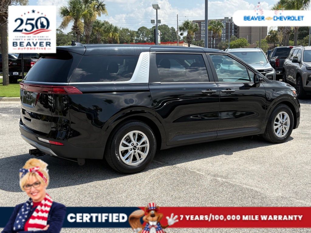 Used 2024 Kia Carnival Van