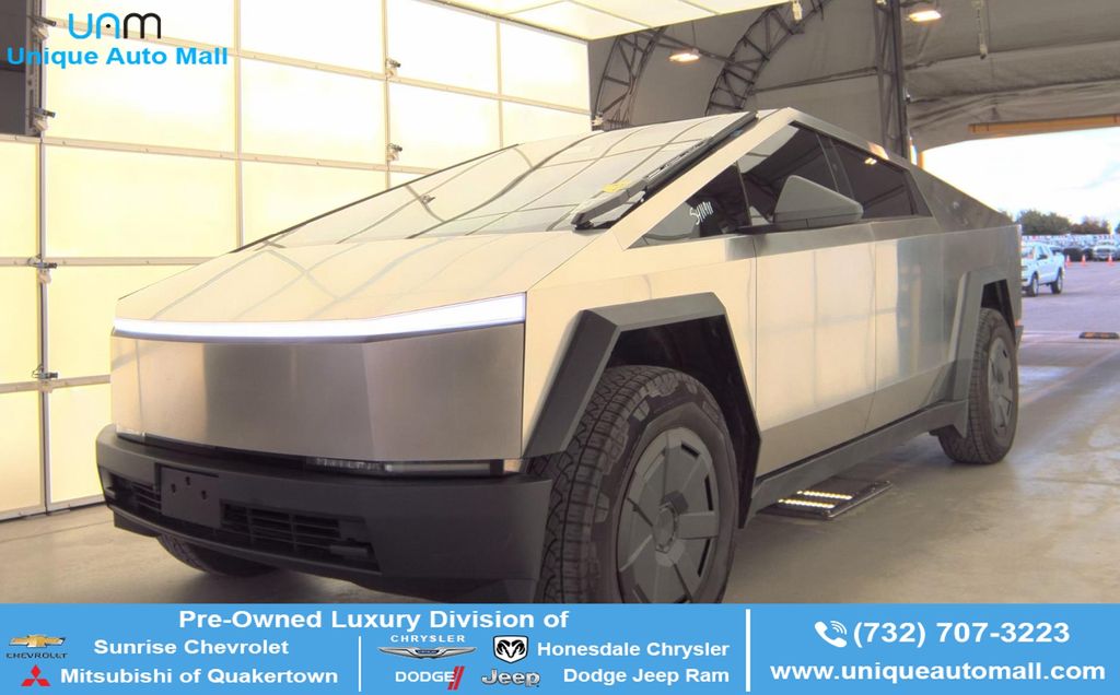 Ultra-Hard Stainless 2025 Tesla Cybertruck Crew Cab AWD Pickup Truck All-Wheel Drive 1-Speed Automatic