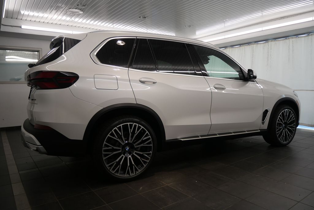 2025 BMW X5 sDrive40i 7