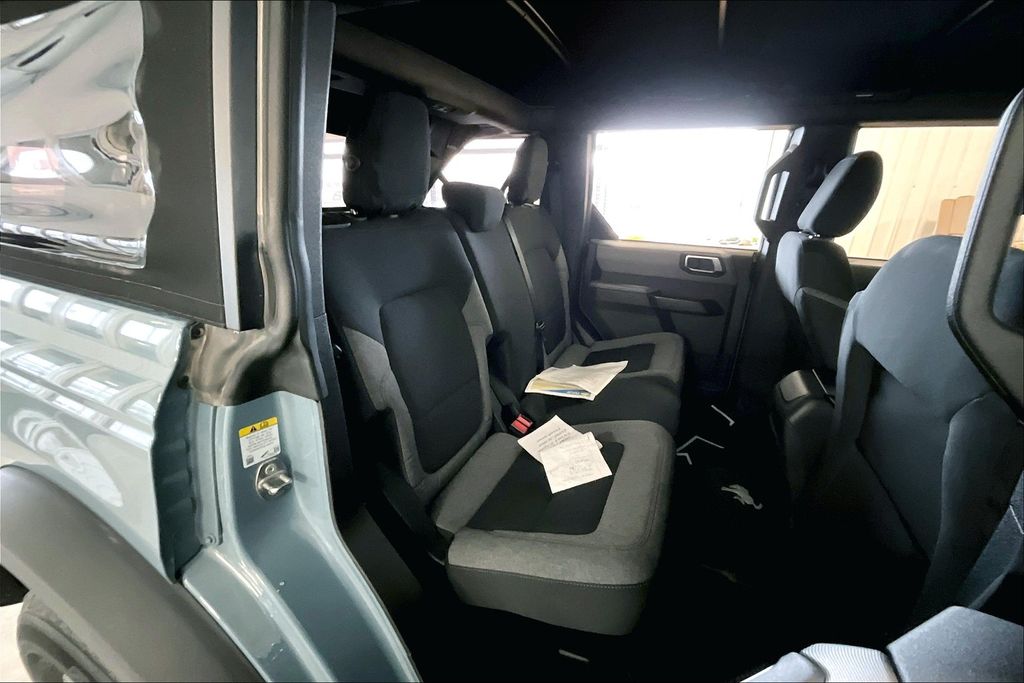 2021 Ford Bronco — photo 16
