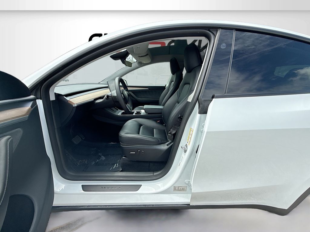 2024 Tesla Model Y Long Range White at AutoSavvy Houston Southwest
