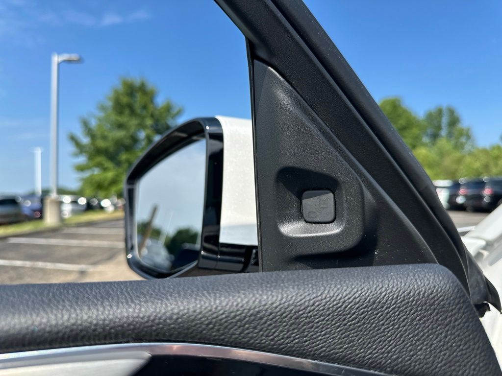 2025 Acura MDX Base - Image 3