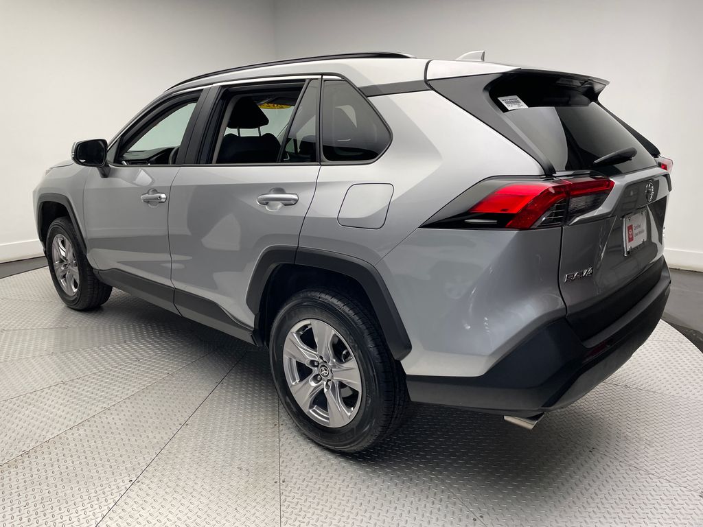 2024 Toyota RAV4 XLE 7