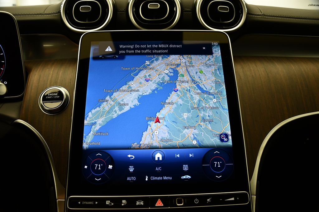 Thumbnail: 2025 Mercedes-Benz GLC - 24