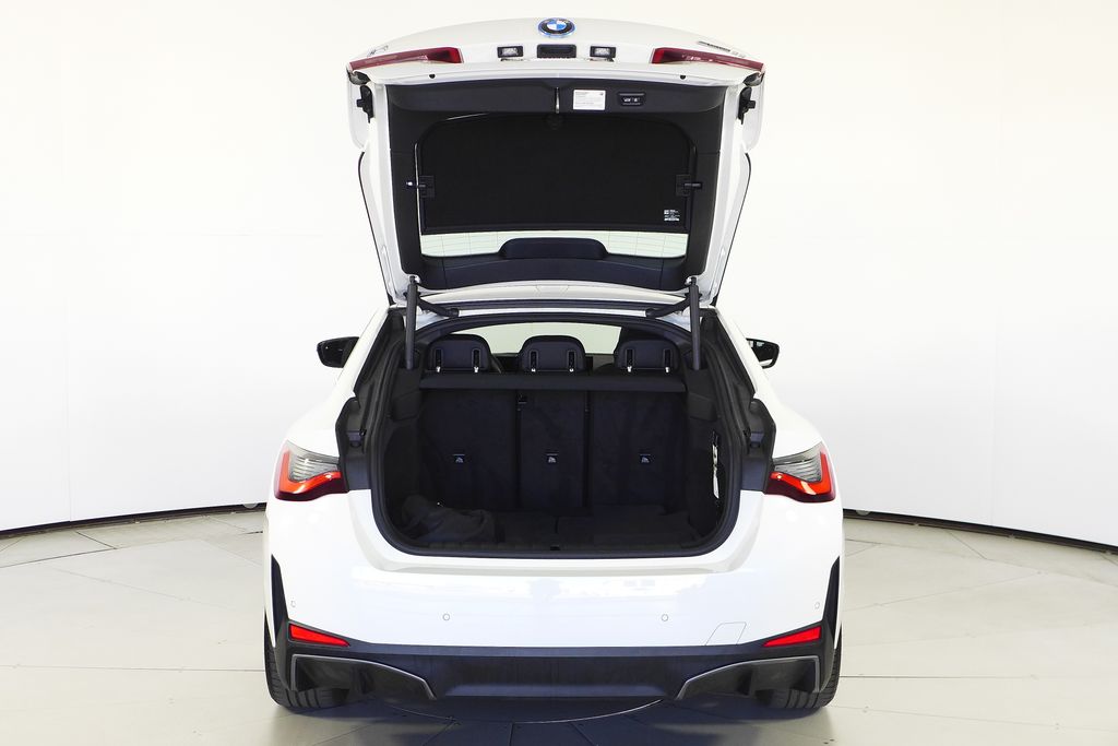 Thumbnail: 2023 BMW i4 - 10