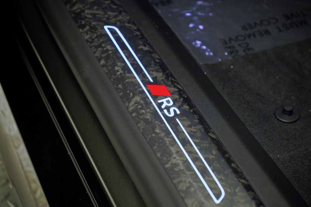 Thumbnail: 2026 Audi RS e-tron GT - 11