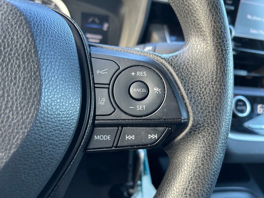 Thumbnail: 2022 Toyota Corolla - 17