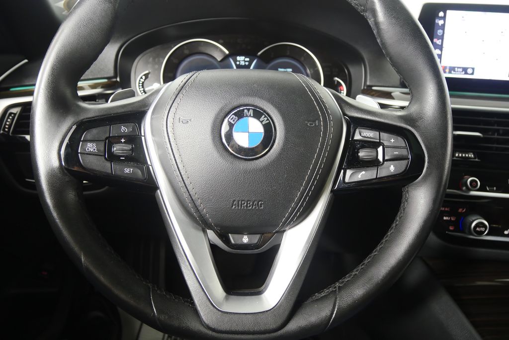 Thumbnail: 2019 BMW 5 Series - 19