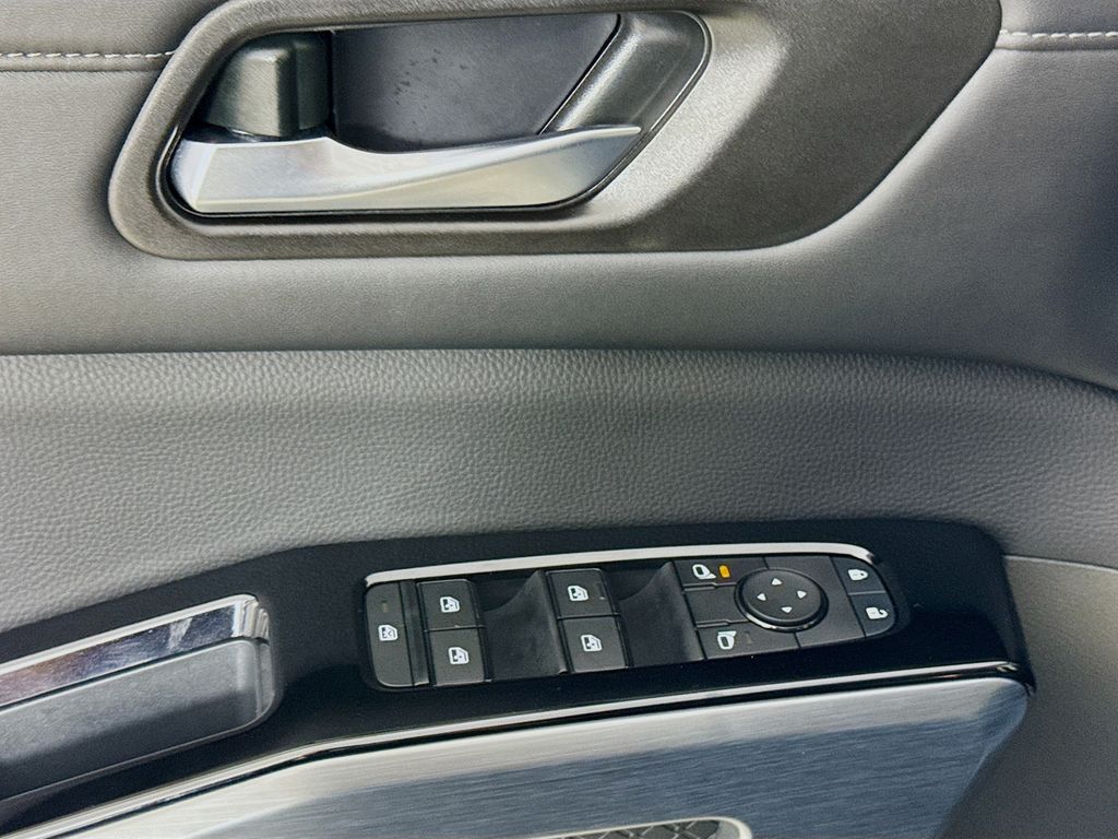Used Car 2025 Nissan Pathfinder  Sl For Sale Under $35,000 In Austin, Texas