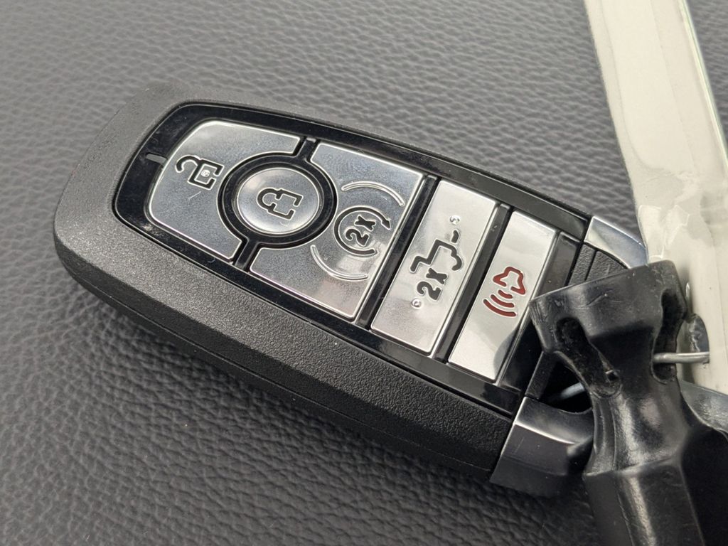 2025 Ford F-250 Super Duty Lariat