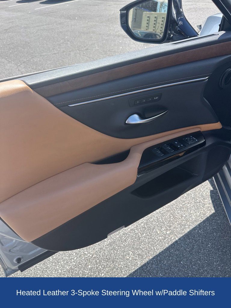 2022 Lexus ES 300h Base