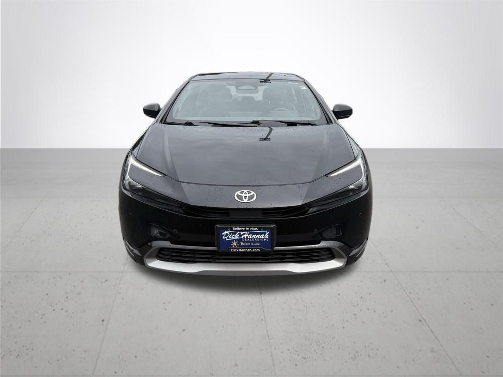 2023 Toyota Prius Limited photo 3