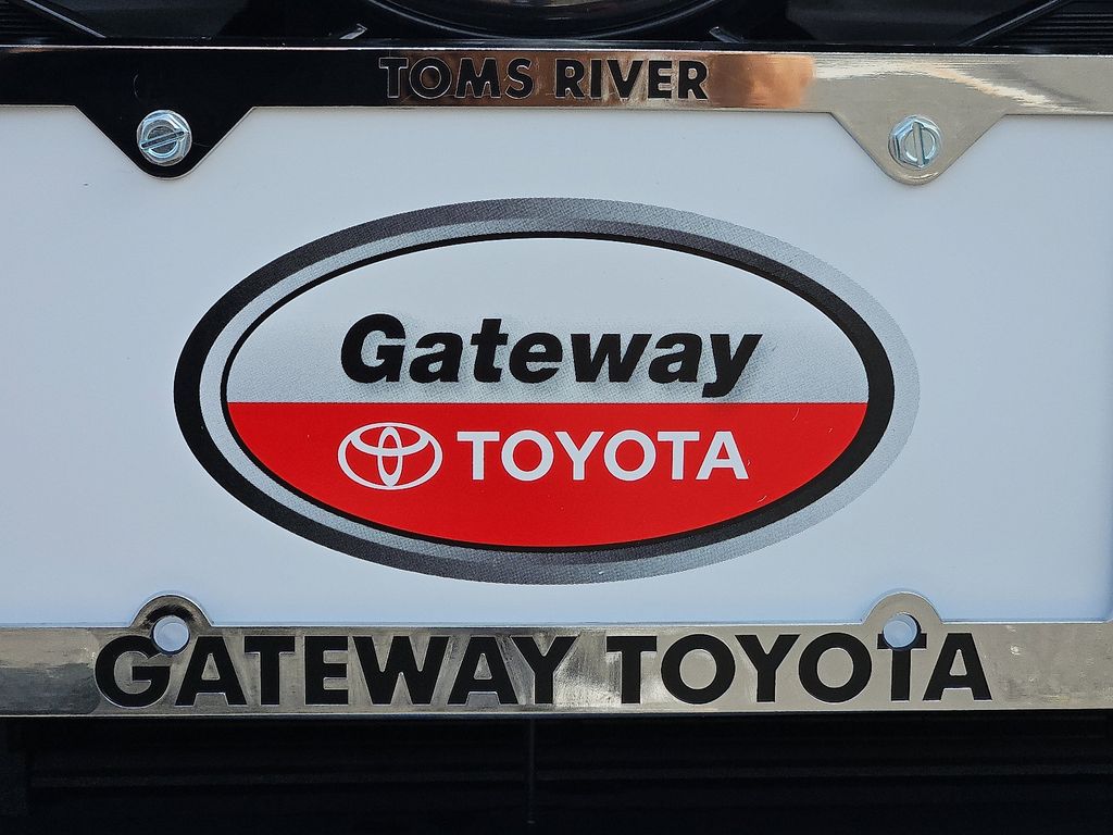 Thumbnail: 2020 Nissan Sentra - 30