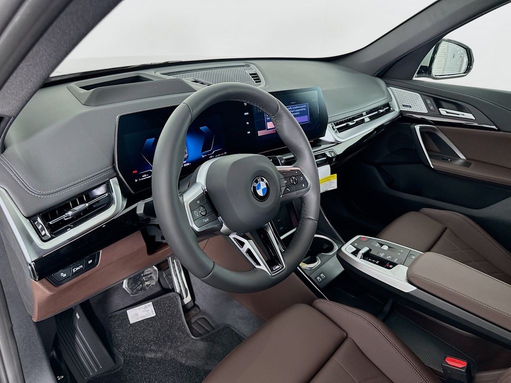 2025 BMW X1 xDrive28i 9