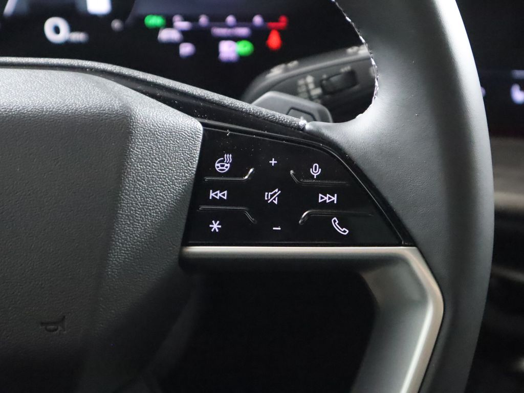 Thumbnail: 2025 Audi Q5 - 13