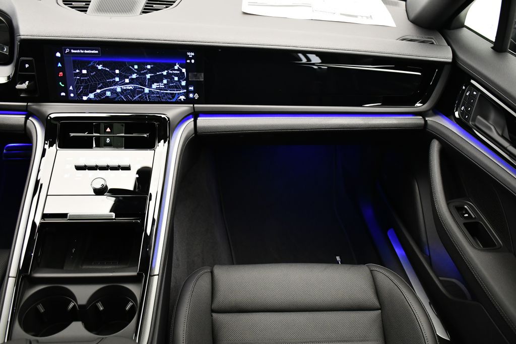 Thumbnail: 2026 Porsche Panamera - 23