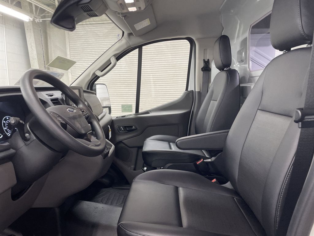 2025 Ford Transit photo 15