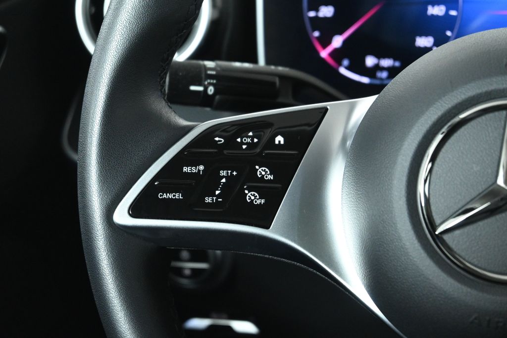 Thumbnail: 2025 Mercedes-Benz C-Class - 18