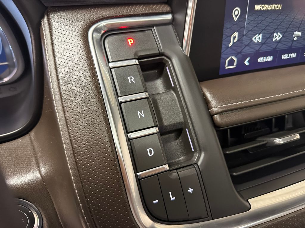 Certified Used 2023 Red GMC SLT image 30