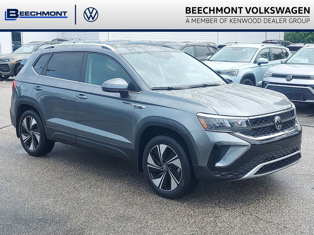 2024 Volkswagen Taos SE 4Motion