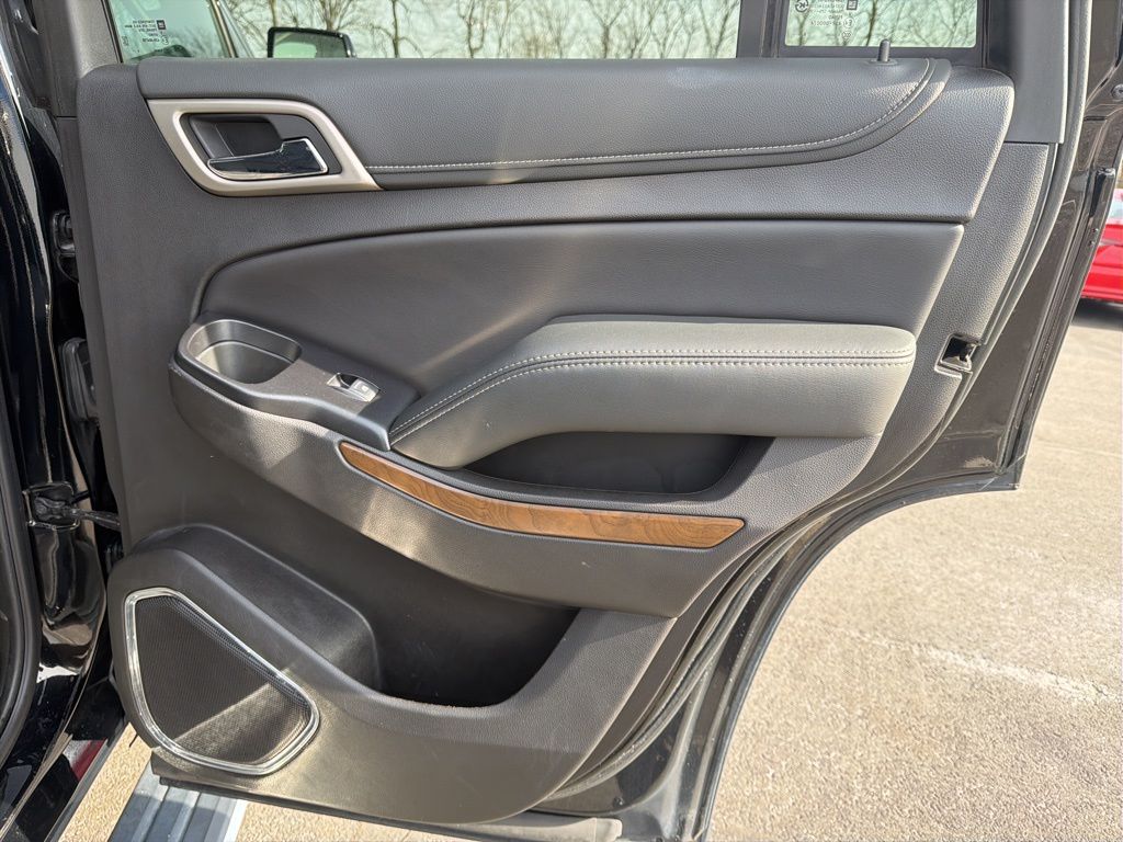 Thumbnail: 2019 GMC Yukon - 26