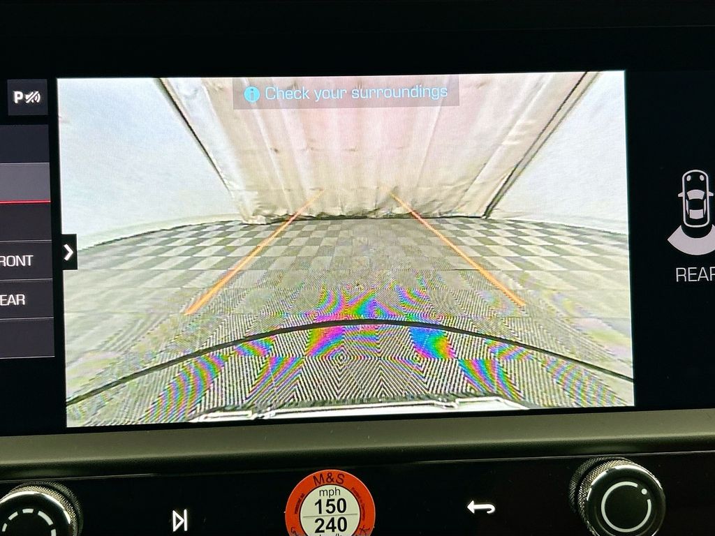 Thumbnail: 2026 Porsche Macan - 18