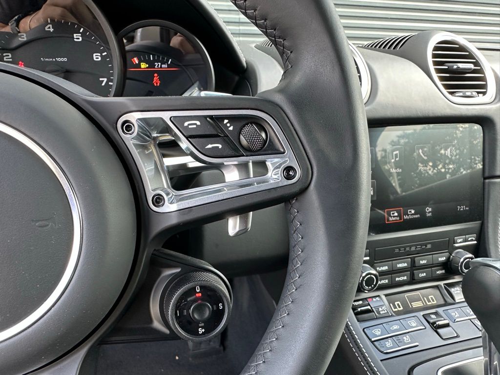 2024 Porsche 718 Boxster  22