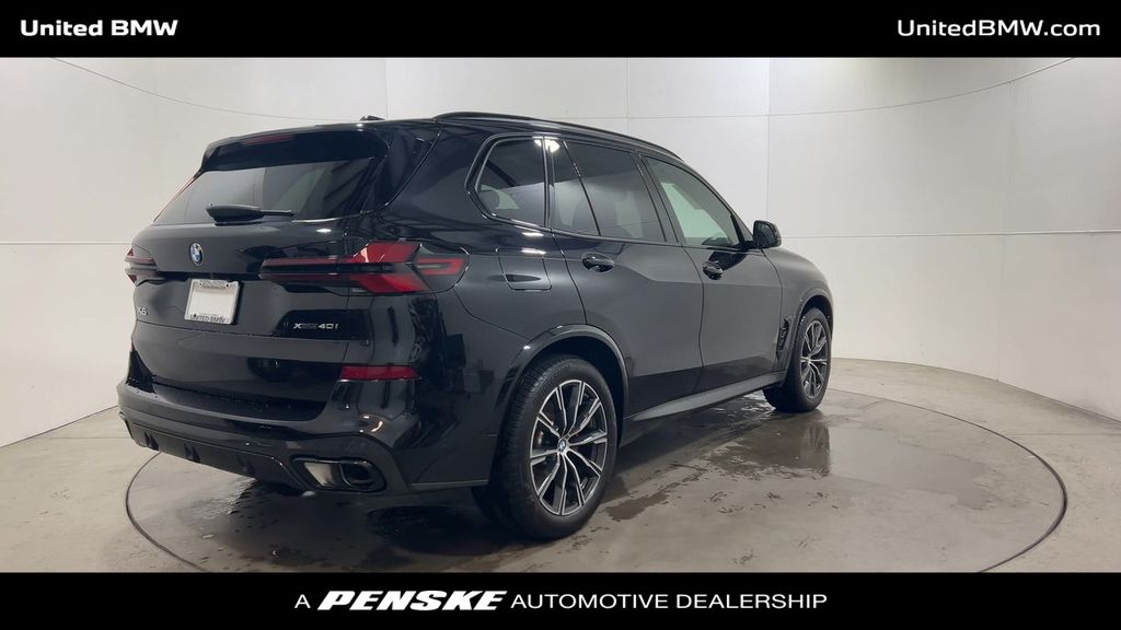 Thumbnail: 2025 BMW X5 - 8