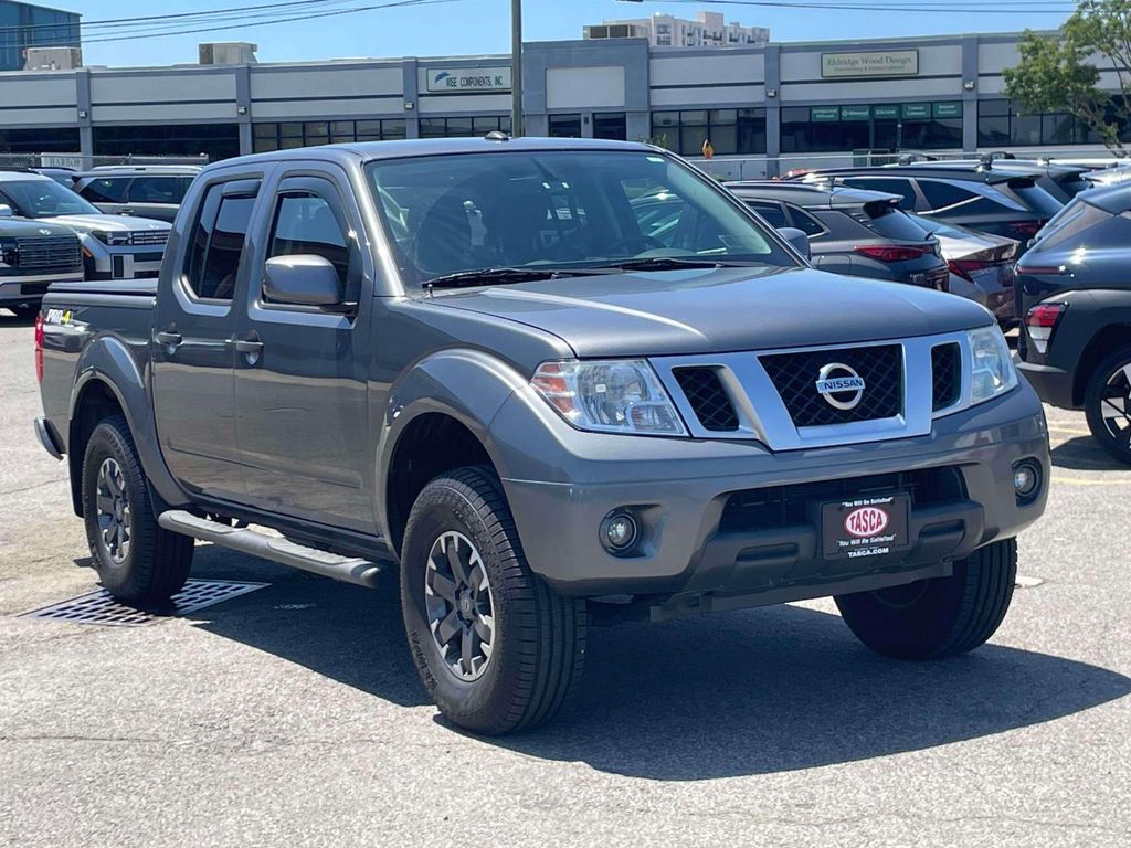 Gray (Gun Metallic) 2019 Nissan Frontier Pickup Truck Four-Wheel Drive 5-Speed Automatic Overdrive