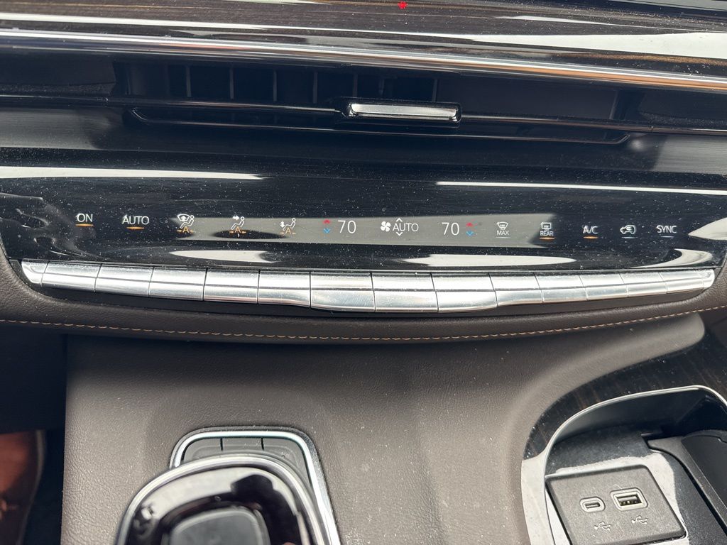 Used 2023 Black Cadillac Sport image 11