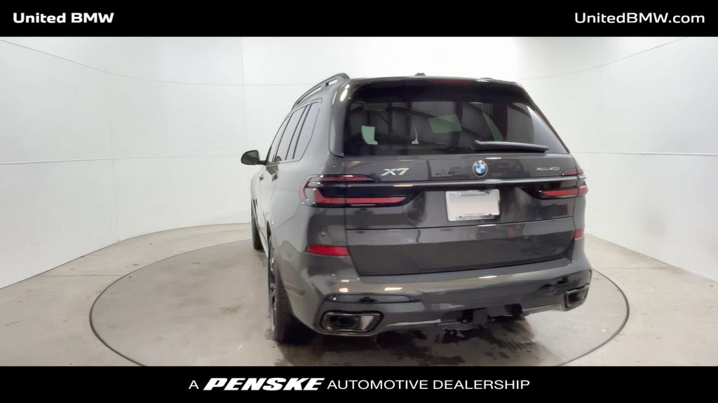 2025 BMW X7 xDrive40i 7