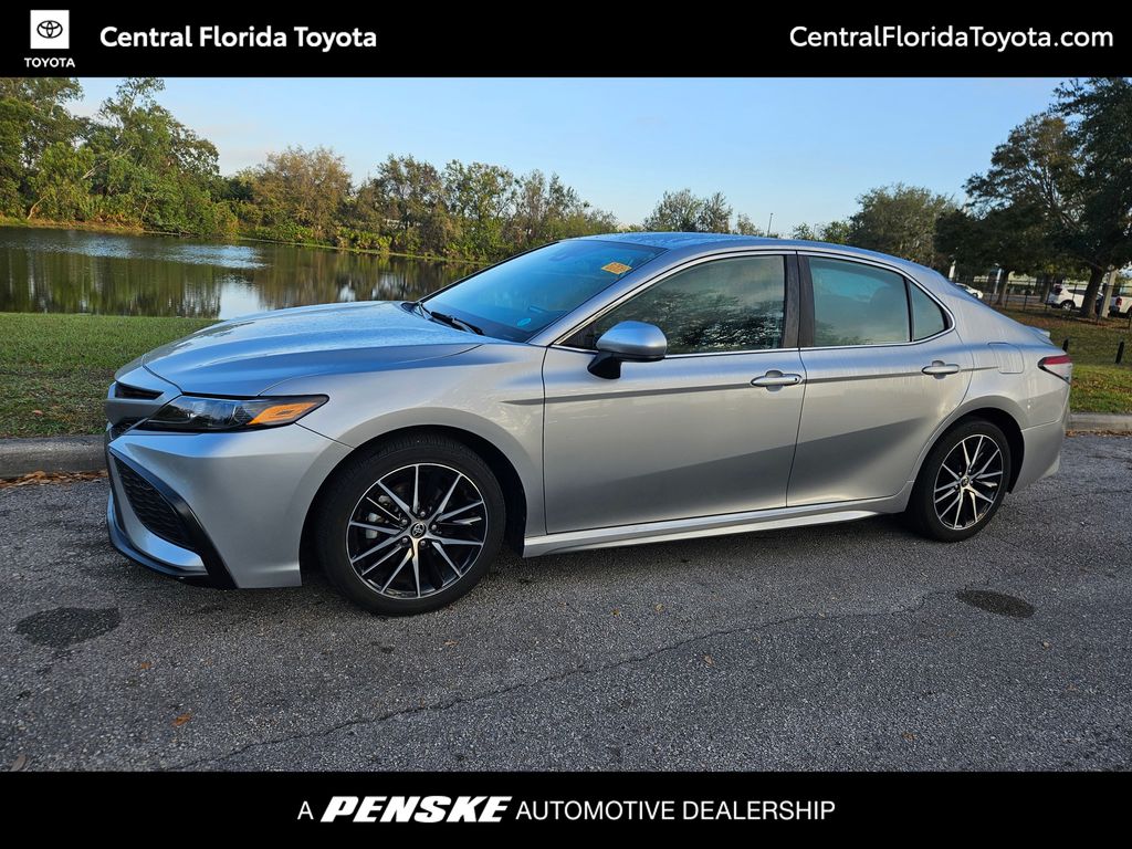 2021 Toyota Camry SE -
                Orlando, FL