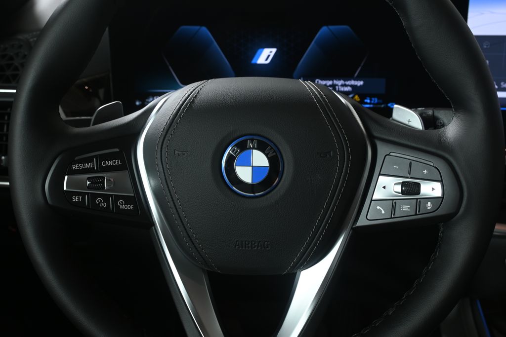 Thumbnail: 2026 BMW X5 - 18