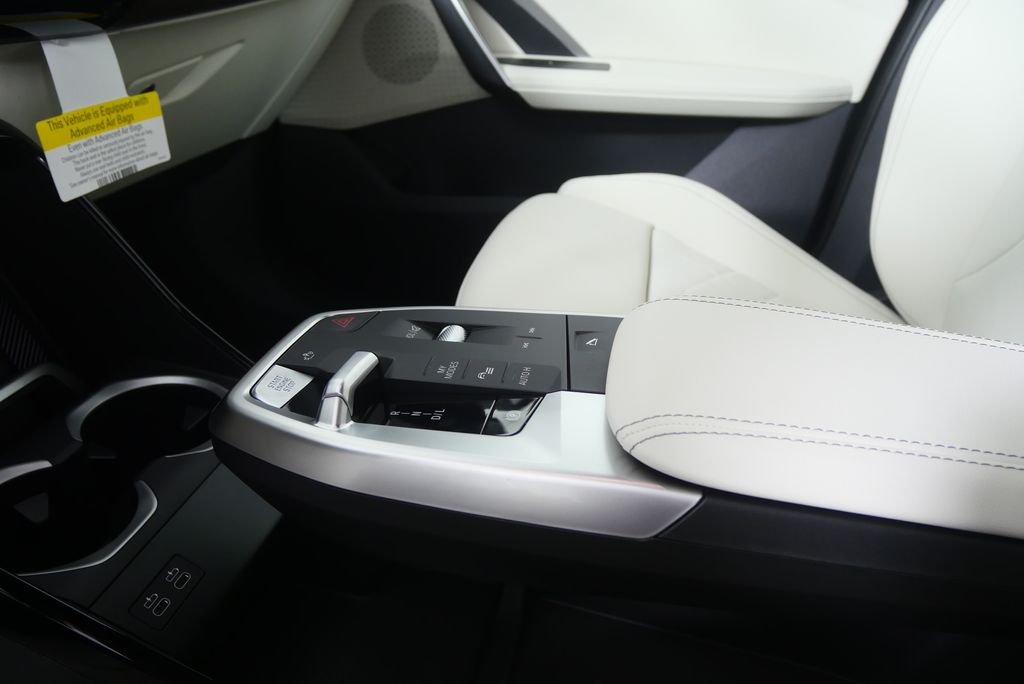 Thumbnail: 2026 BMW X1 - 22