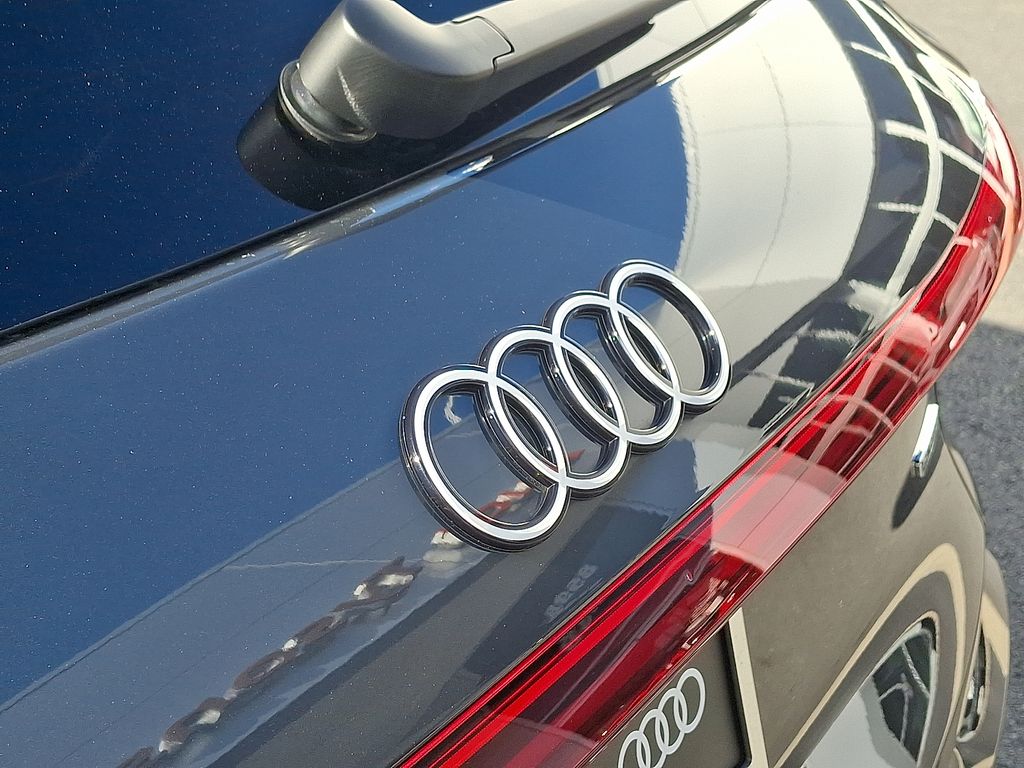 Thumbnail: 2025 Audi Q5 - 29