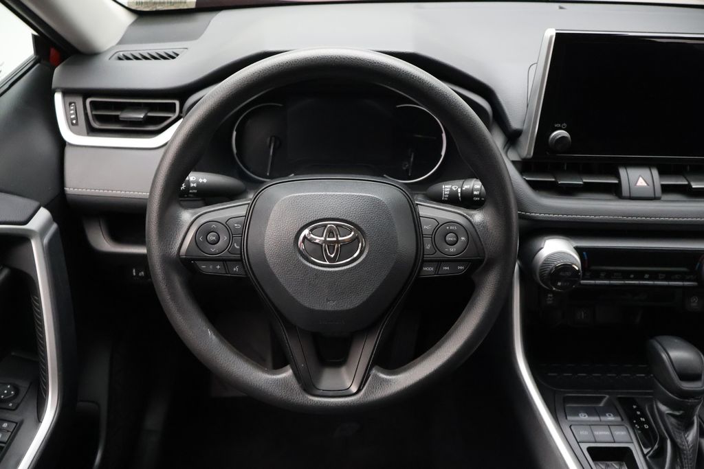 Thumbnail: 2025 Toyota RAV4 - 23