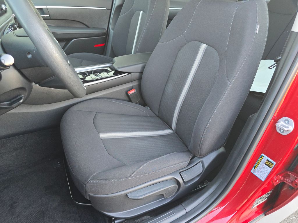 2023 Hyundai Sonata SE photo 26