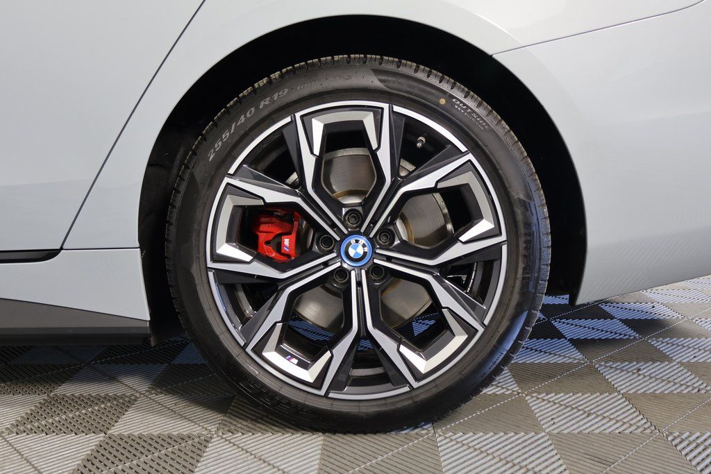 Thumbnail: 2024 BMW i4 - 16