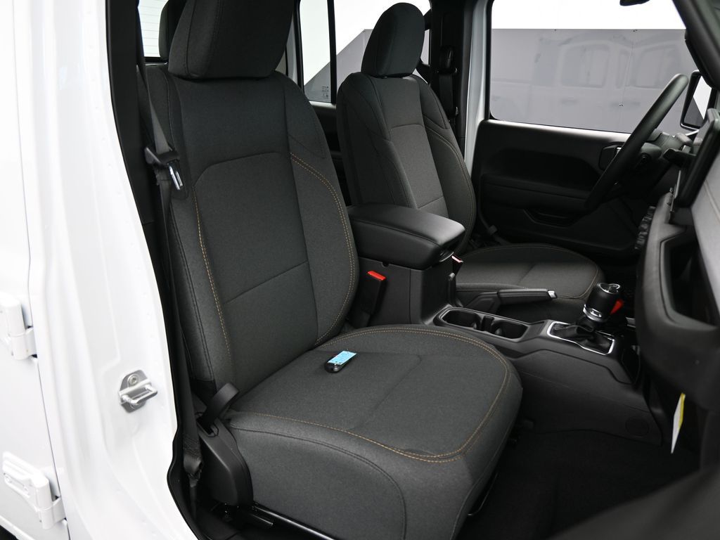 New 2026 bright white clearcoat Jeep Sport image 39